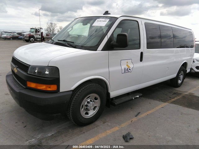 Chevrolet Express Passenger Ls 2018 1GAZGNFG7J1341680 Image 2
