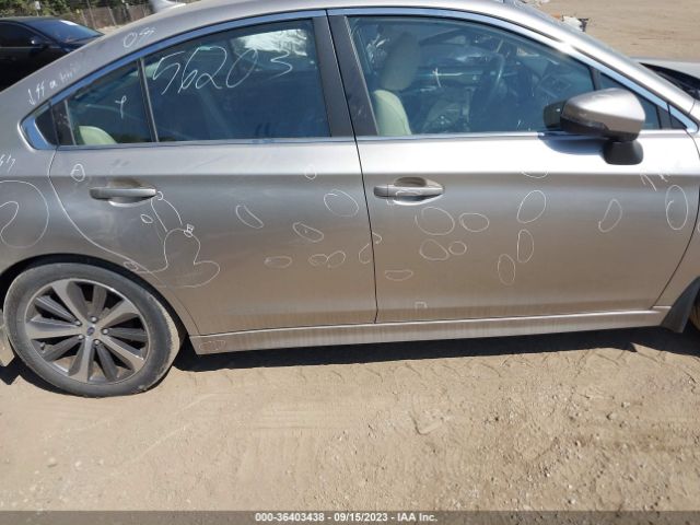 4S3BNEN60J3004067 Subaru Legacy Limited