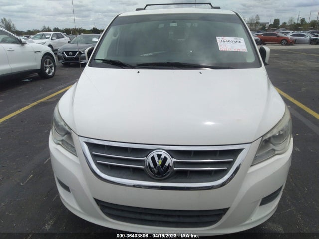 2011 VOLKSWAGEN ROUTAN SE VIN: 2V4RW3DG5BR636491