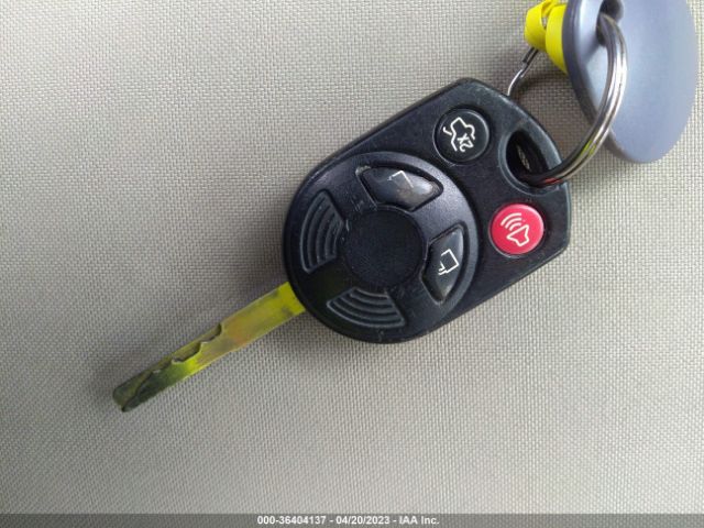 1FADP3K25GL391285 Ford FOCUS SE