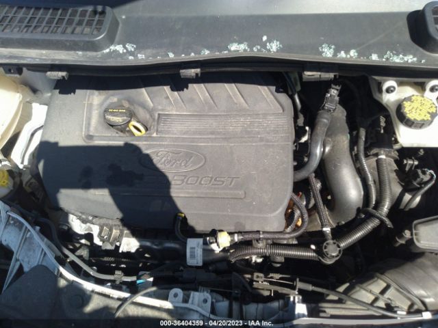 1FMCU9GD3JUB01022 Ford ESCAPE SE