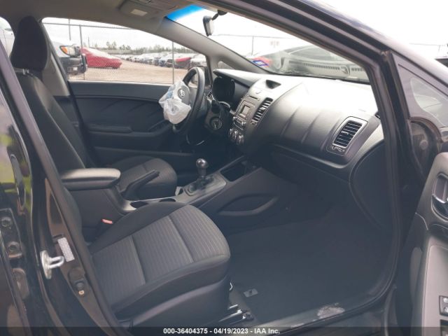 KNAFX4A64E5057552 KIA FORTE LX