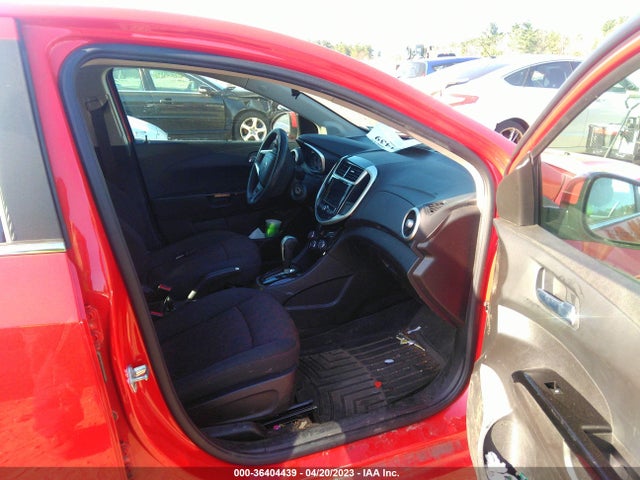Chevrolet SONIC LT 2018 1G1JD6SH4J4103441 Image 6