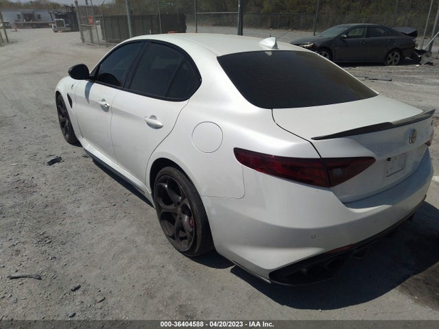 2017 Alfa Romeo Giulia, VIN: ZARFAEAV8H7546519