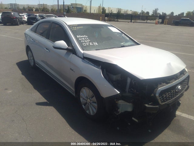 2016 KMHE24L16GA018577 main image
