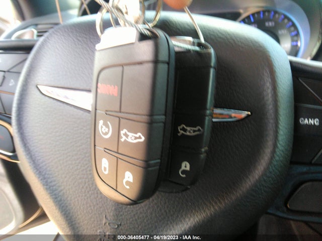 2C3CCAGG8HH582745 Chrysler 300 300s