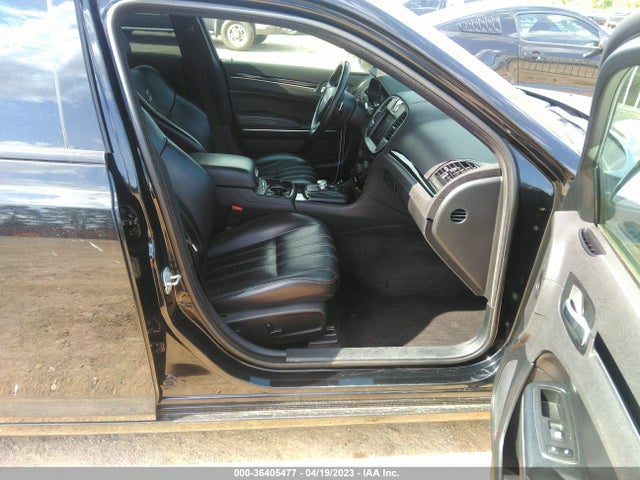 2C3CCAGG8HH582745 Chrysler 300 300s