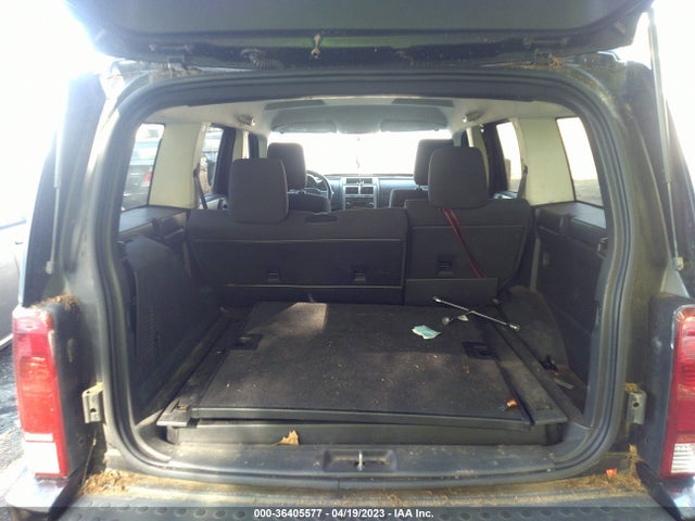 2008 DODGE NITRO SXT VIN: 1D8GU28KX8W258315