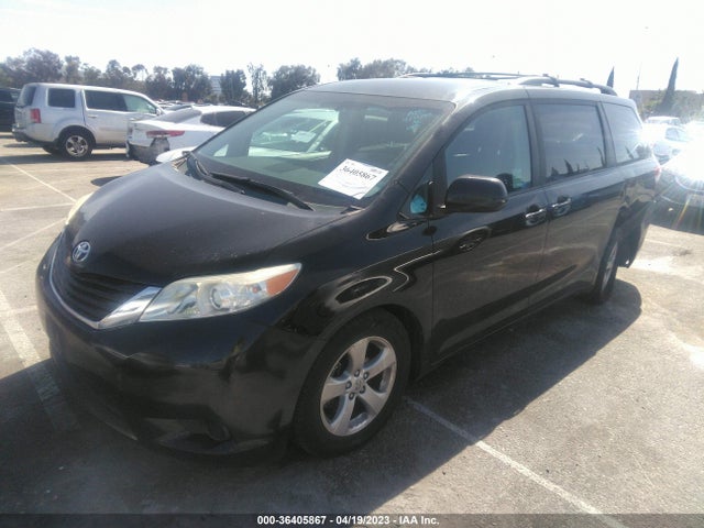 Toyota SIENNA LE 2014 5TDKK3DC1ES435719 Image 2