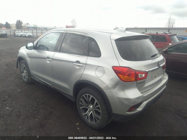 JA4AR3AW5JU002488 Mitsubishi Outlander Sport Se 2.4