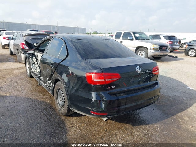 3VW2K7AJ8FM268980 Volkswagen Jetta Sedan 2.0l S