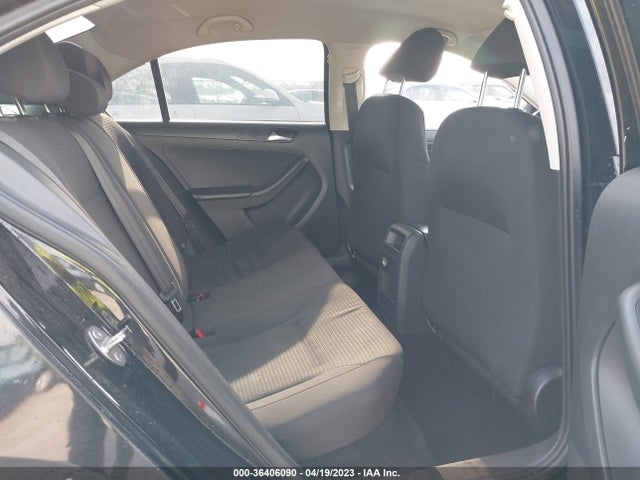 3VW2K7AJ8FM268980 Volkswagen Jetta Sedan 2.0l S