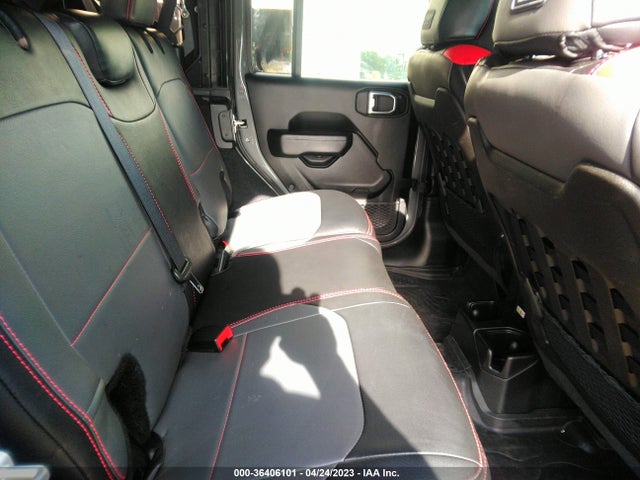 1C4HJXFG7JW297912 Jeep Wrangler Unlimited Rubicon