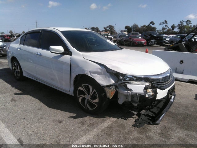 2016 1HGCR2F3XGA129711 main image