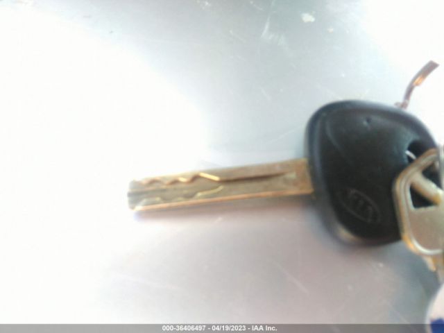 KNADM4A39E6354607 KIA RIO LX