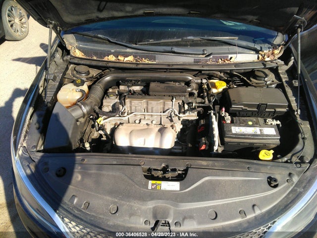 Chrysler 200 LX 2016 1C3CCCFB5GN139475 Image 11