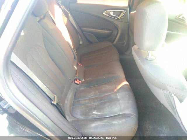 Chrysler 200 LX 2016 1C3CCCFB5GN139475 Image 9