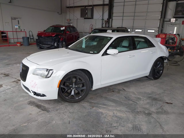 Chrysler 300 300s 2021 2C3CCABG8MH532722 Image 2