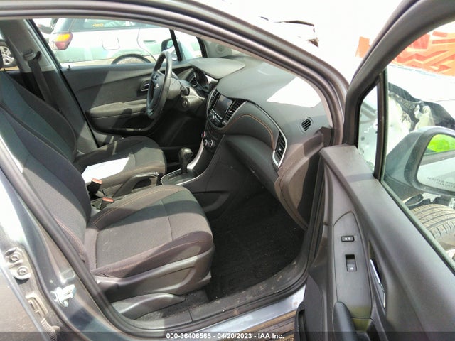 Chevrolet TRAX LS 2020 3GNCJNSB1LL219327 Image 5
