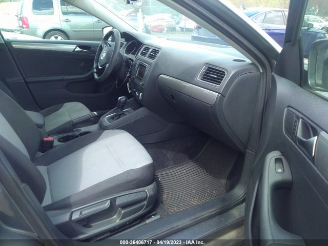 3VW2B7AJ3HM391038 Volkswagen Jetta 1.4t S