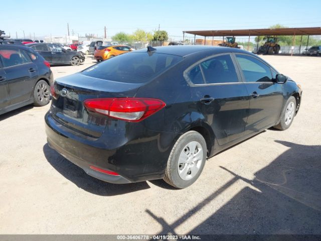 3KPFK4A79HE086886 KIA FORTE LX
