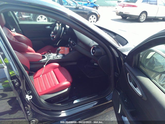 2022 Alfa Romeo Giulia, VIN: ZARFAMAN3N7659042