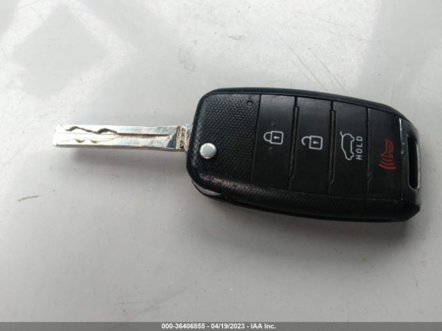 KNDJP3A51E7731577 KIA SOUL +