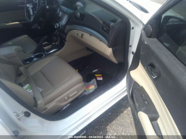 19UDE2F77HA007862 Acura Ilx W