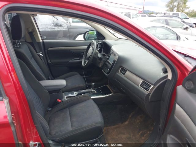 JA4AZ3A35JZ058424 Mitsubishi Outlander Es