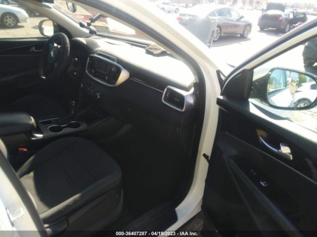 5XYPG4A51HG223584 KIA Sorento Lx V6