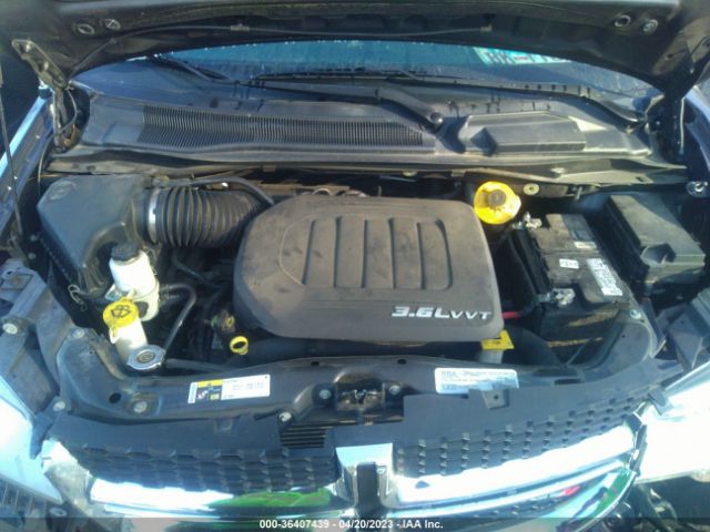 2C4RDGCG4HR818121 Dodge Grand Caravan Sxt