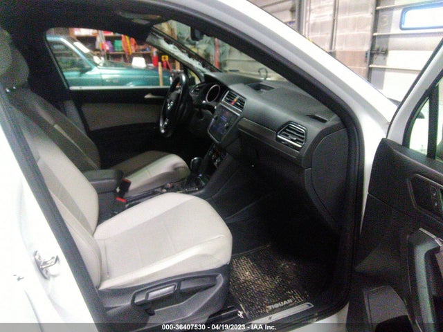 3VV2B7AX9LM143460 Volkswagen Tiguan Se/sel/se R-line Black
