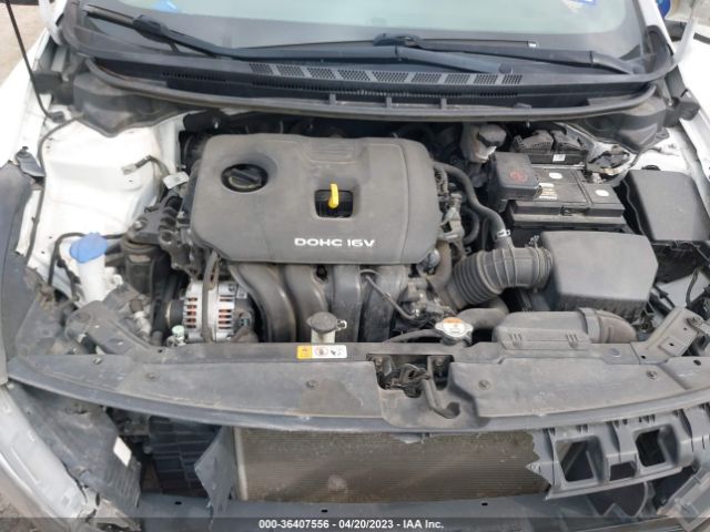 3KPFK4A75JE228396 KIA FORTE LX