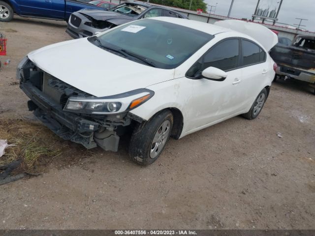 3KPFK4A75JE228396 KIA FORTE LX