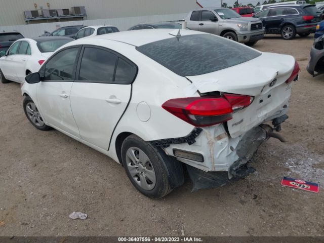 3KPFK4A75JE228396 KIA FORTE LX