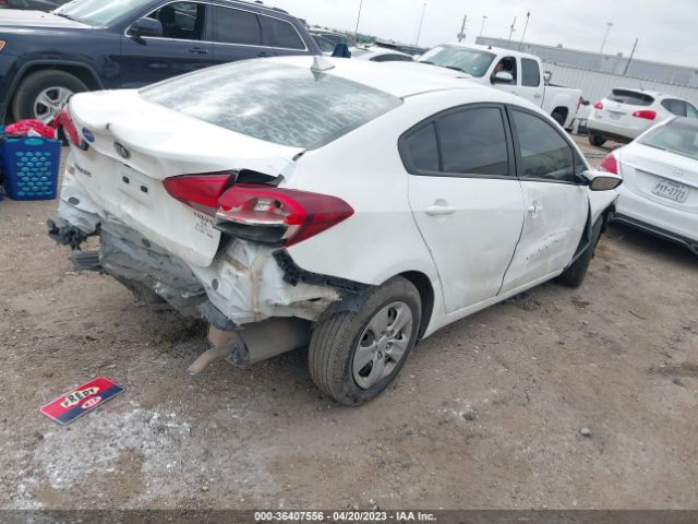 3KPFK4A75JE228396 KIA FORTE LX