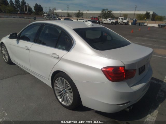 WBA3C1C53FK119799 BMW 3 Series 328i