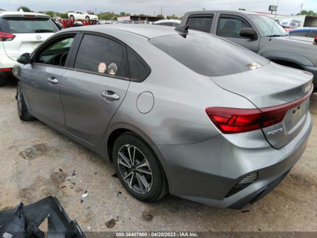 3KPF24AD9NE472936 KIA Forte Lxs