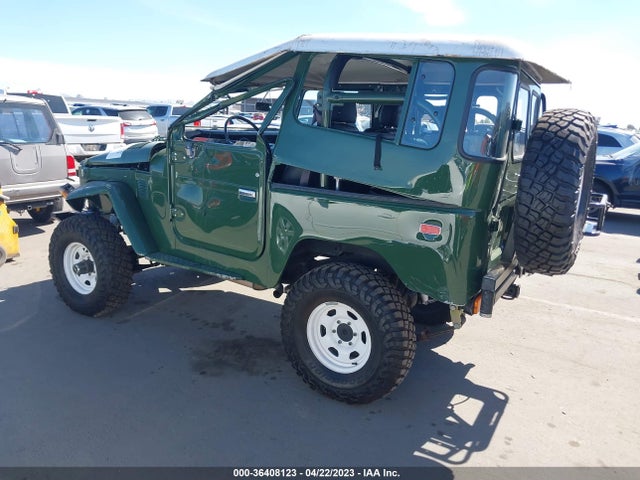 1976 TOYOTA LANDCRUISER VIN: FJ40212394