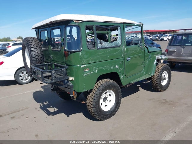 1976 TOYOTA LANDCRUISER VIN: FJ40212394
