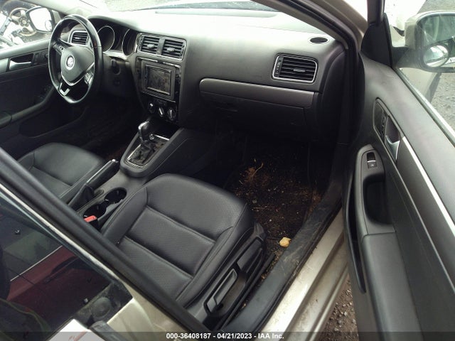 3VWLA7AJXFM246695 Volkswagen Jetta Sedan 2.0l Tdi Se