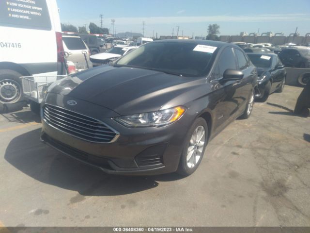 3FA6P0LU2KR261580 Ford Fusion Hybrid Se