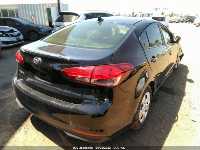 3KPFK4A72JE251568 KIA FORTE LX