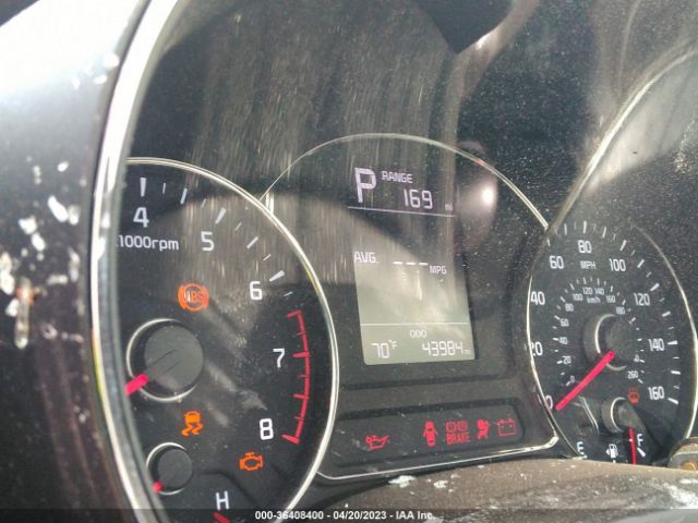 3KPFK4A72JE251568 KIA FORTE LX