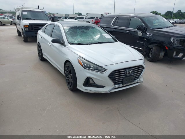2018 5NPE24AF3JH619898 main image