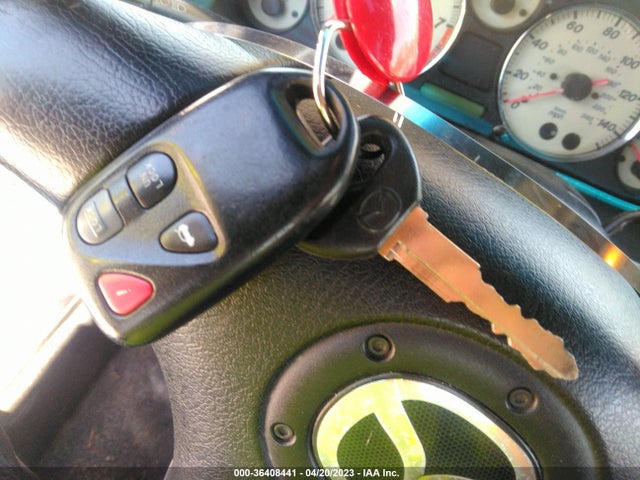 2002 MAZDA MX-5 MIATA CLOTH/LS/SE VIN: JM1NB353920234337