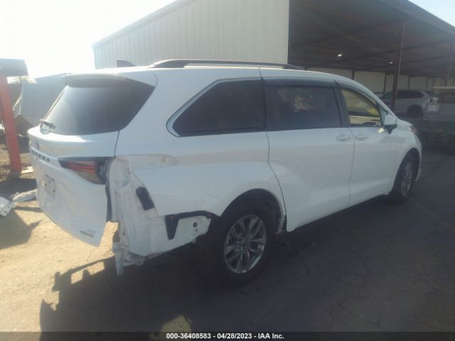 5TDBRKEC0NS096021 Toyota SIENNA LE