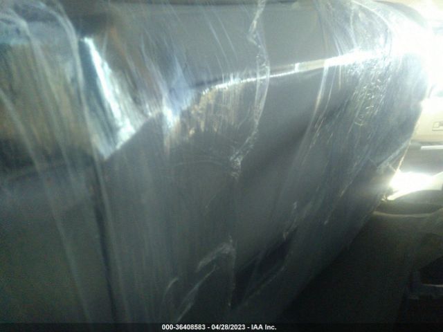 5TDBRKEC0NS096021 Toyota SIENNA LE
