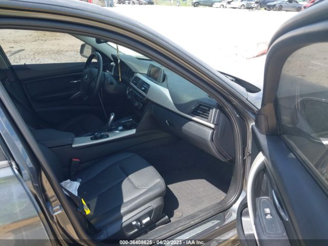 WBA8E1G50GNU11422 BMW 3 Series 320i