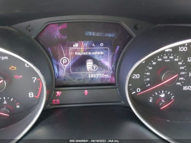 KNDMB5C16H6331929 KIA SEDONA LX